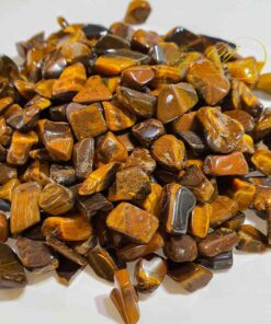 ý nghĩa phong thủy của vòng tay đá giúp bình an, may mắn và cải thiện tinh thần.