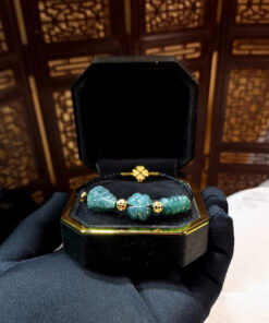 tổng quan vòng hồ ly mix ngũ diệp lam & ngọc cỏ 4 lá, hiển thị mặt hồ ly tinh xảo, hạt đá tự nhiên sáng bóng, tone màu xanh – nâu hài hòa.