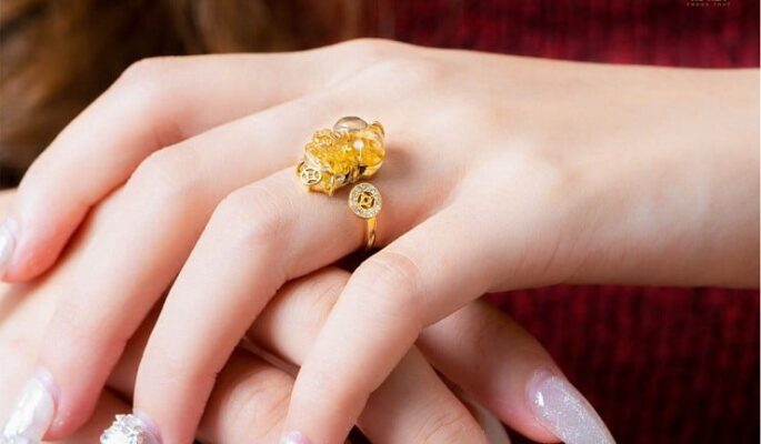 Nhẫn Thạch Anh Vàng Tự Nhiên – Thu Hút Tài Lộc, Phù Hợp Người Mệnh Kim Và Thổ